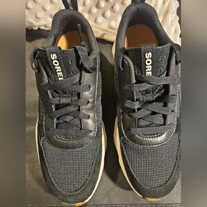 Sorel Black Chunky Sneakers Women’s Size 7 New